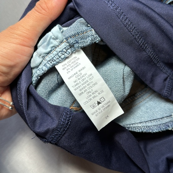 Pinkblush Maternity Jeans - Picture 8 of 8